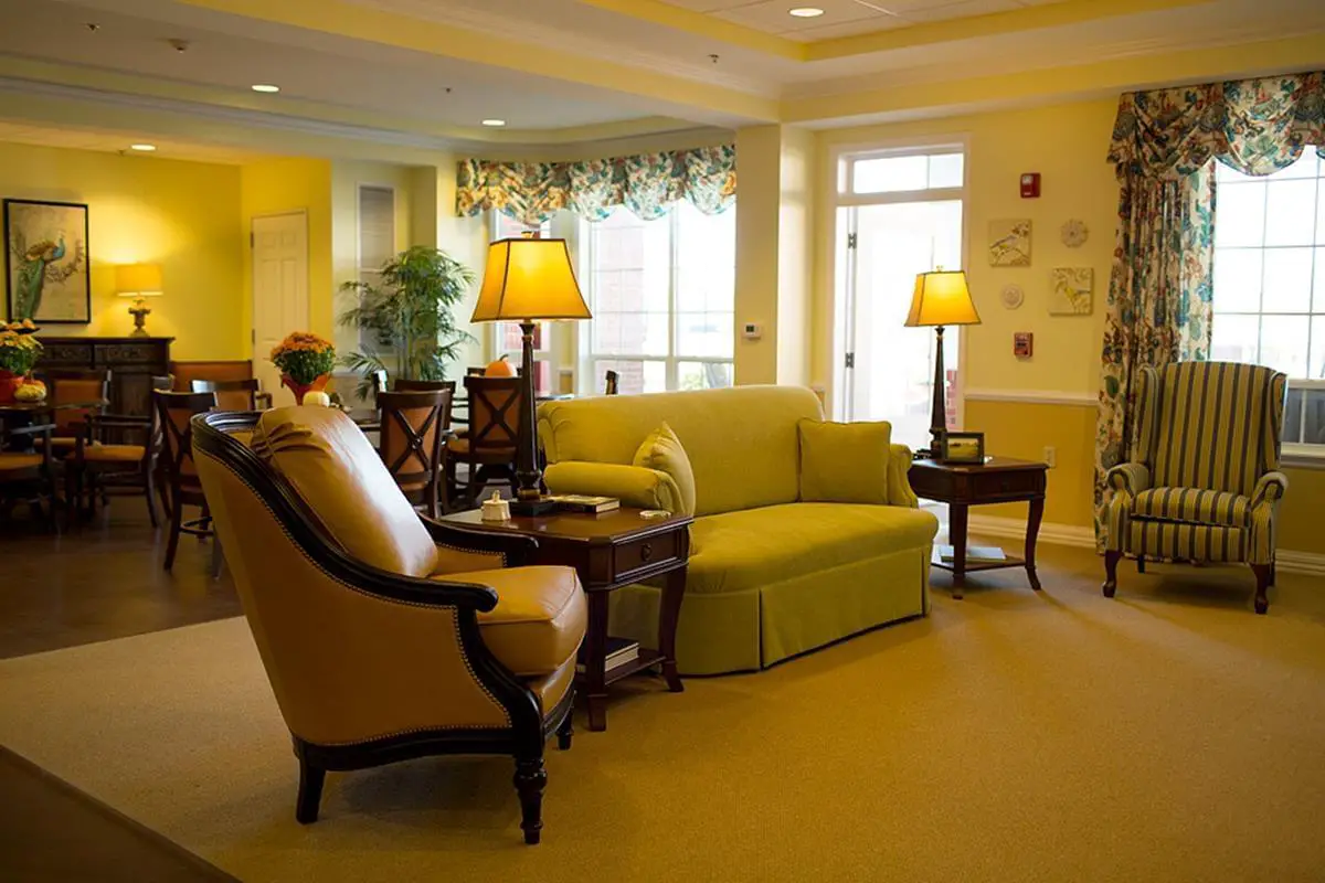 Village Manor Senior Living Community Assisted Living Nursing Home Independent Living Ccrc 9422